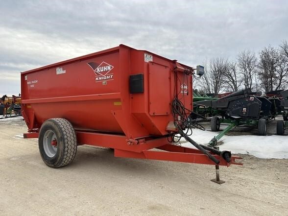 2013 Kuhn Knight 3130 Grinders and Mixer