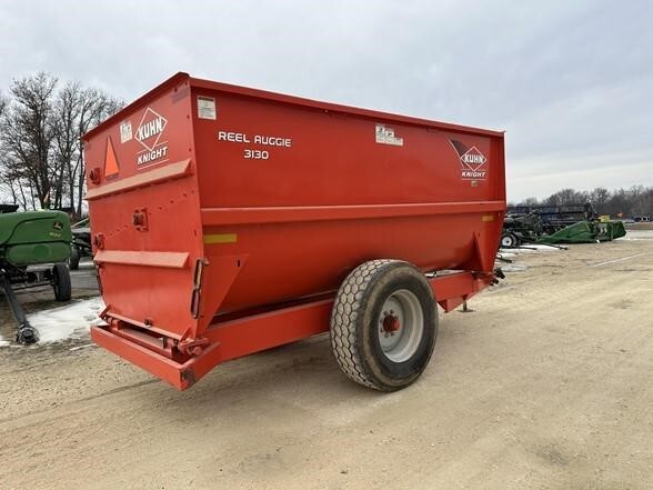 2013 Kuhn Knight 3130 Grinders and Mixer