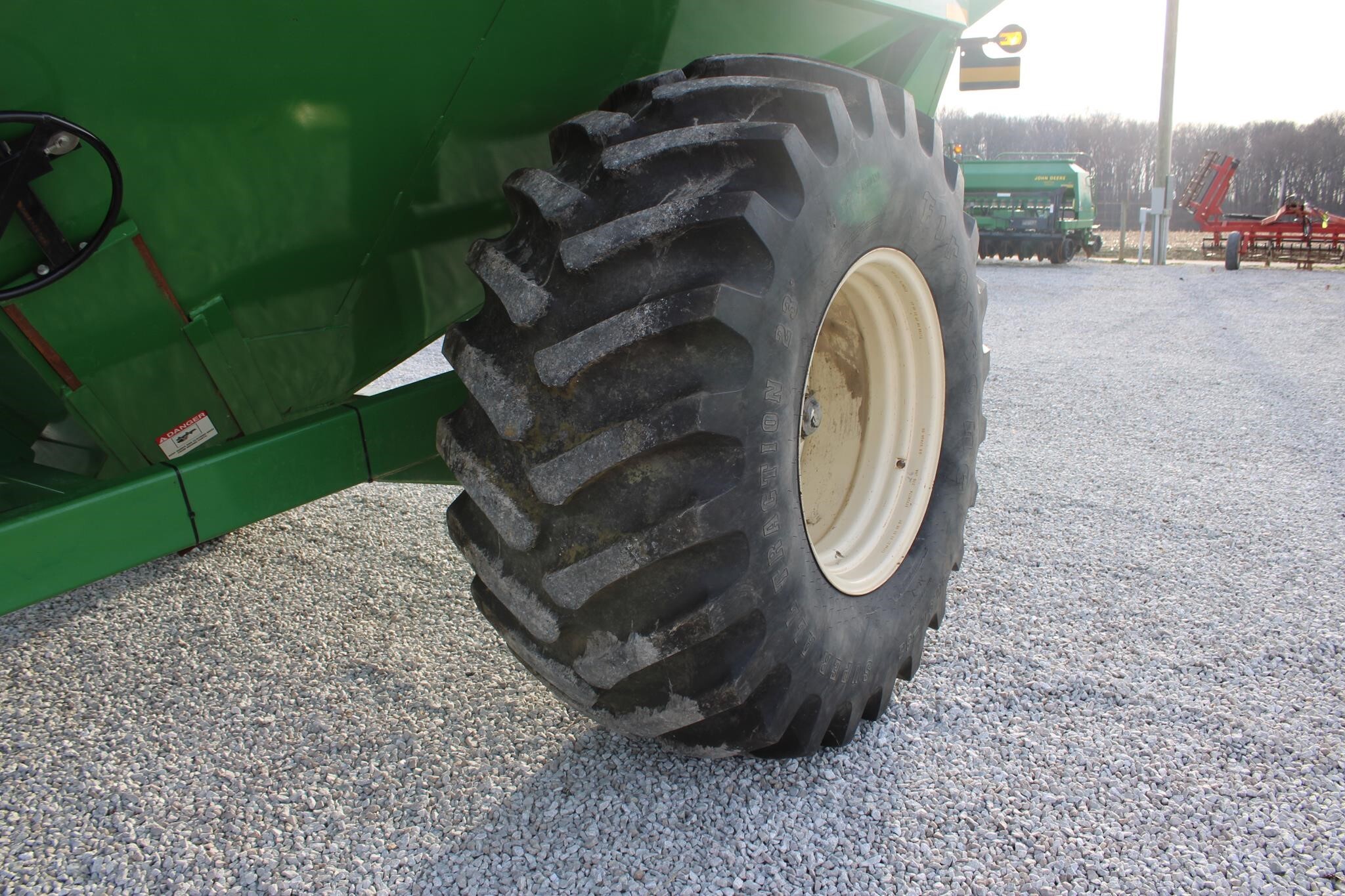  J&M 875-18 Grain Cart