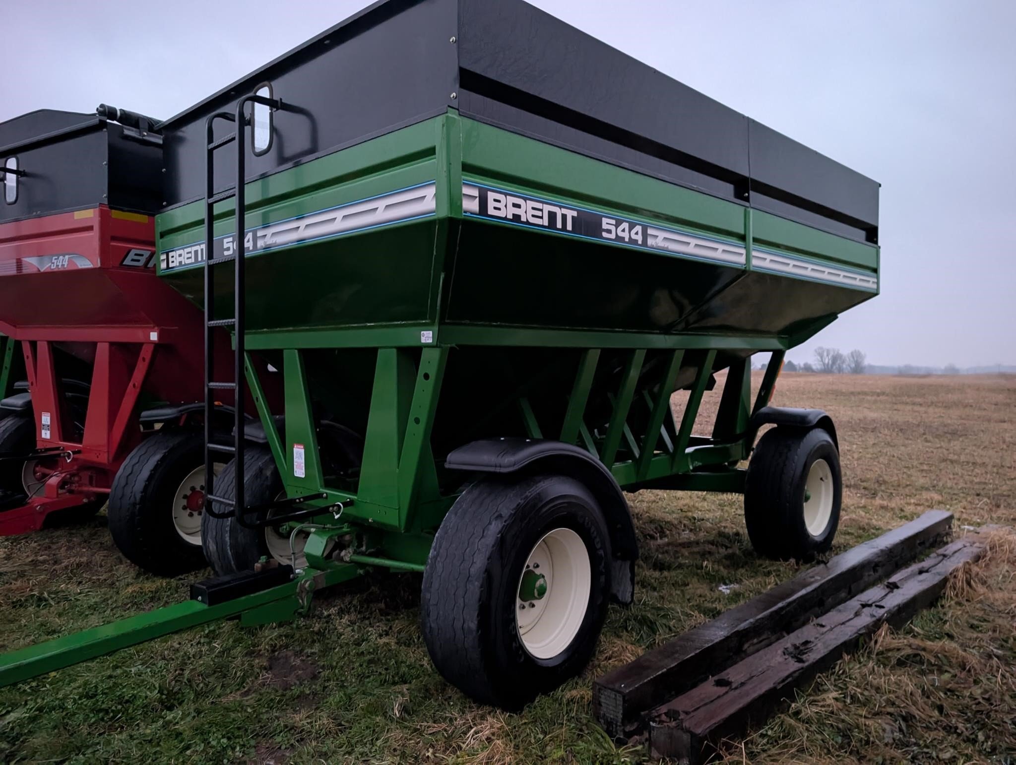  Brent 544 Gravity Wagon