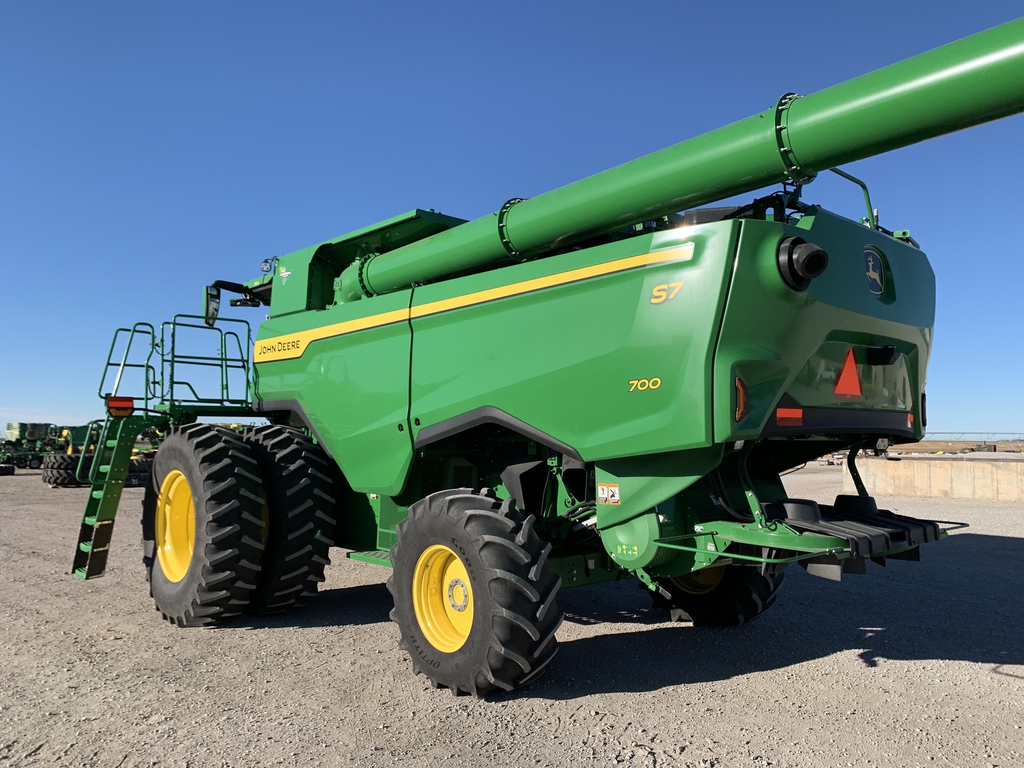 2025 John Deere S7 700 Combine
