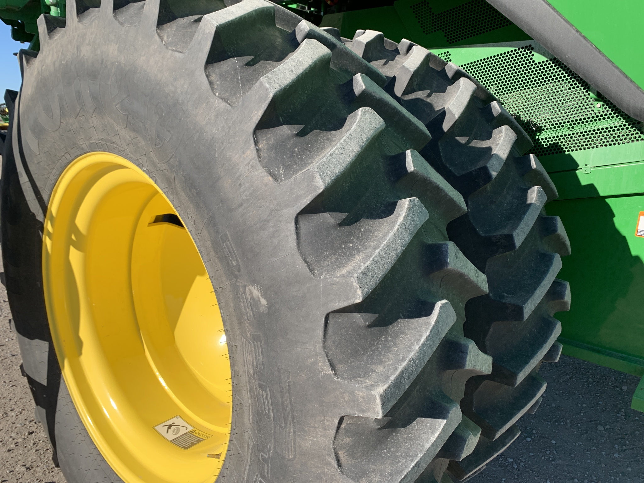 2025 John Deere S7 700 Combine
