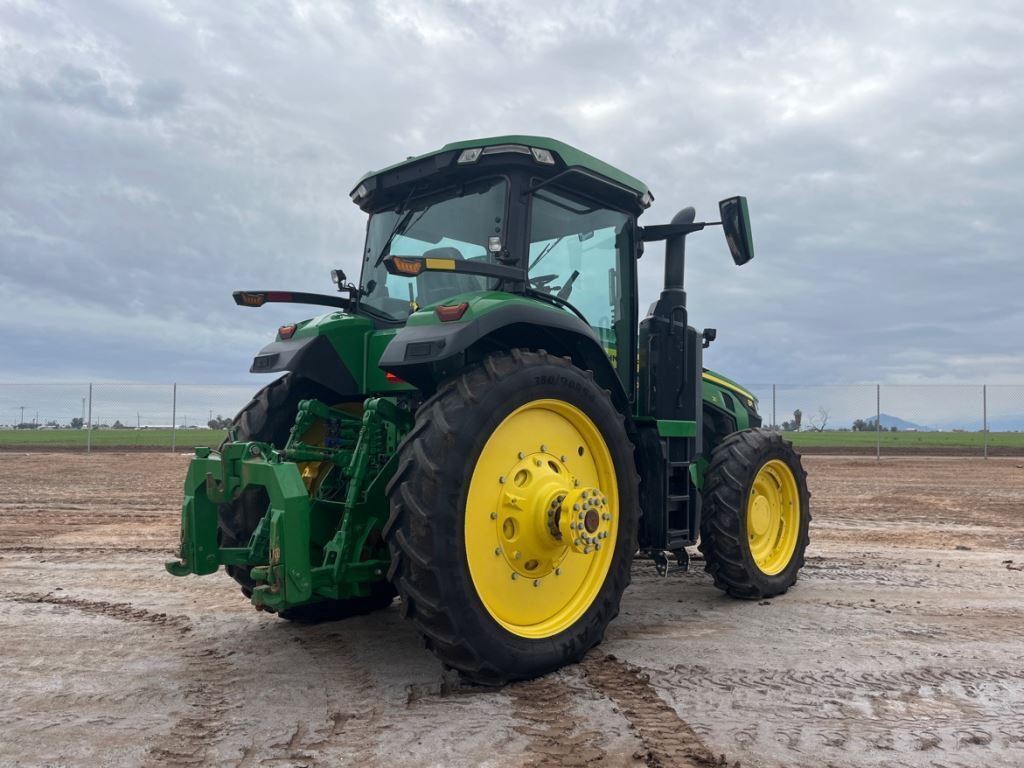 2023 John Deere 8R 230 Tractor