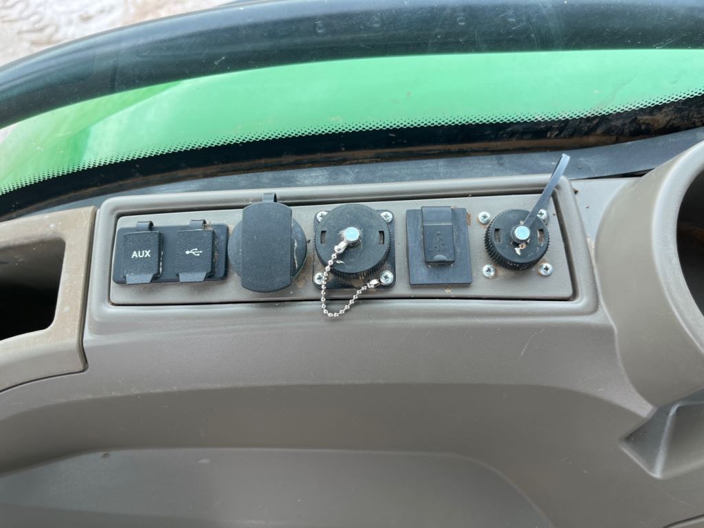 2023 John Deere 8R 230 Tractor