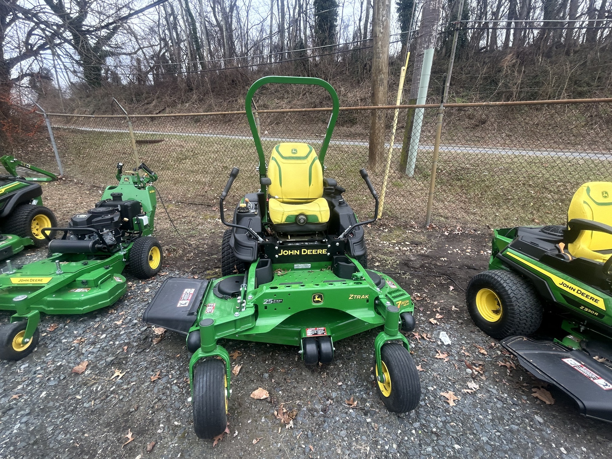 2022 John Deere Z930R Lawn Mower