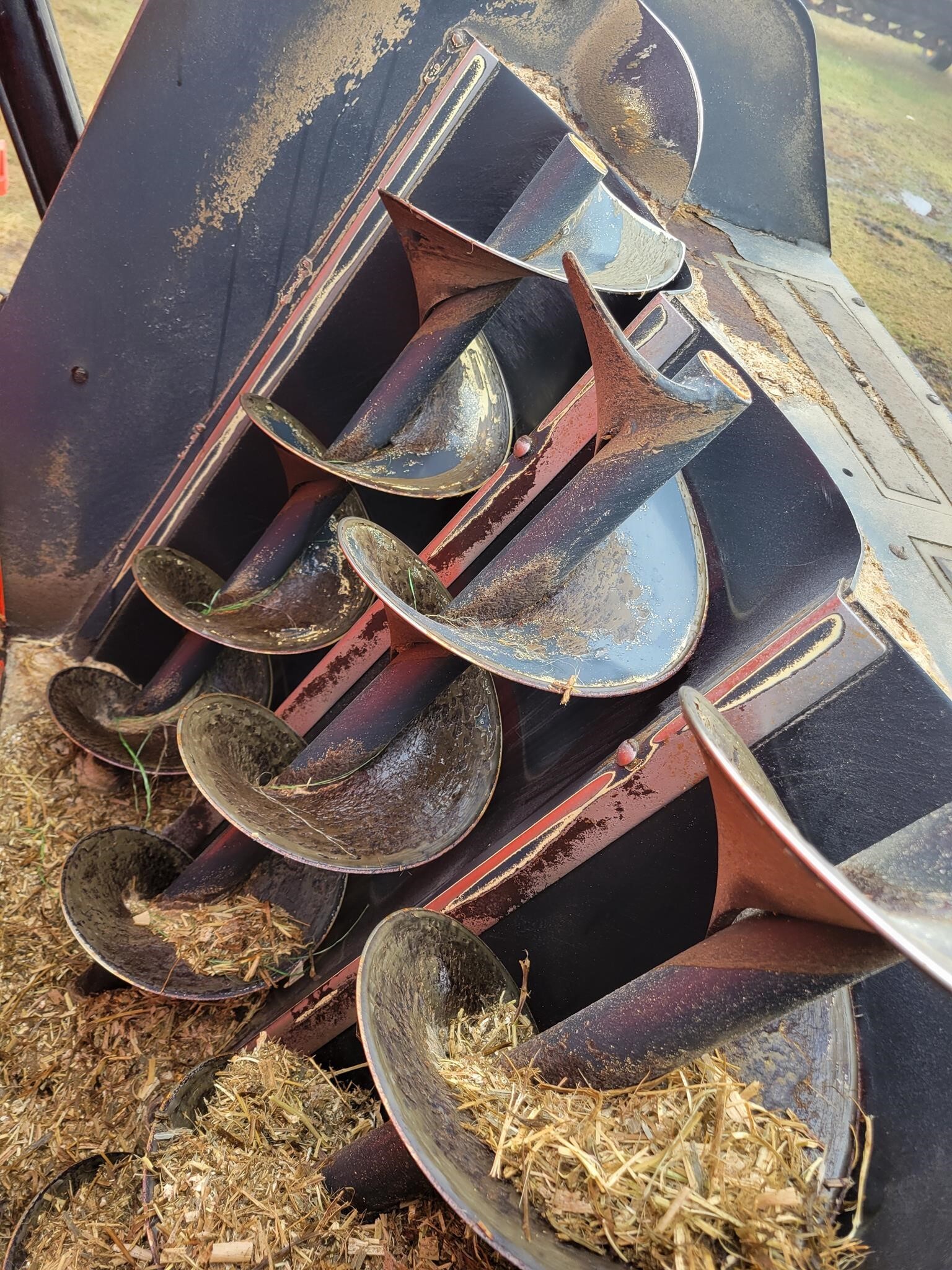 2013 Kuhn Knight RA136 Grinders and Mixer