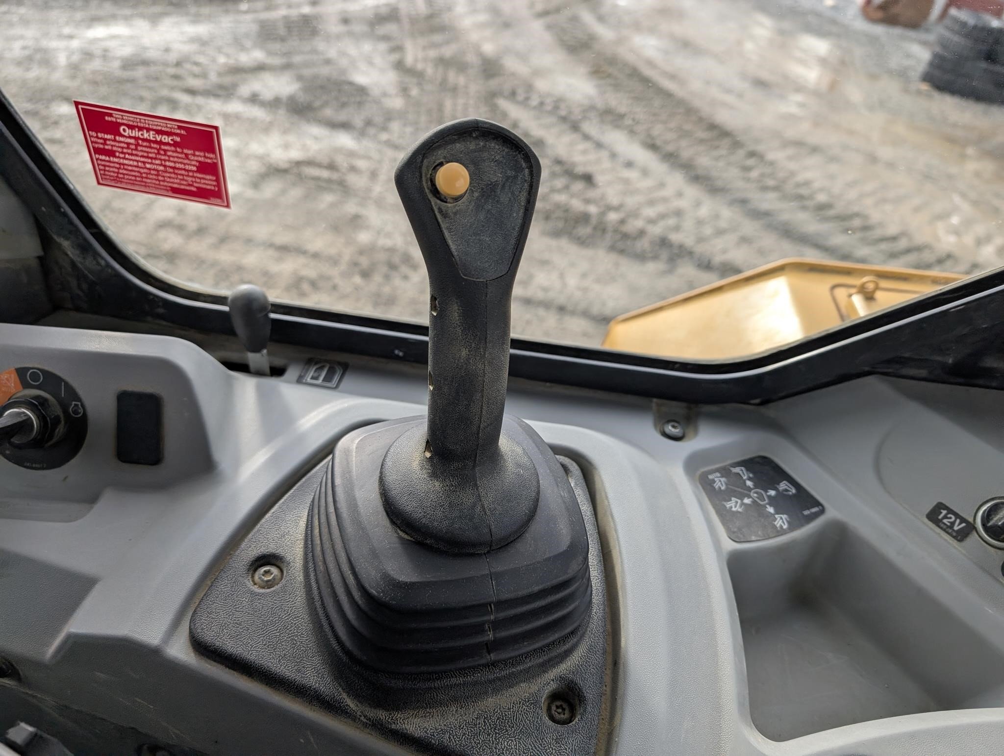 2015 Caterpillar D7E LGP Dozer