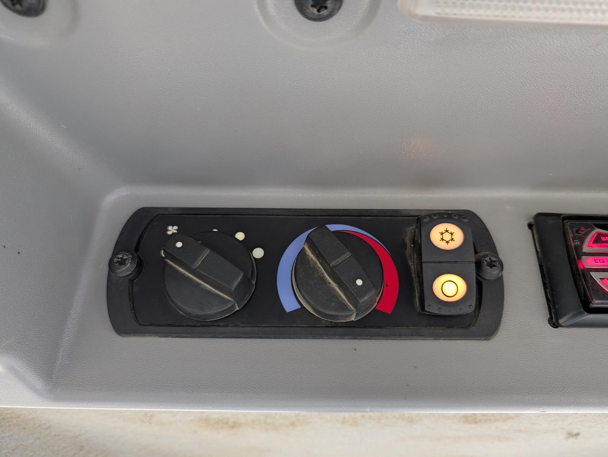 2015 Caterpillar D7E LGP Dozer