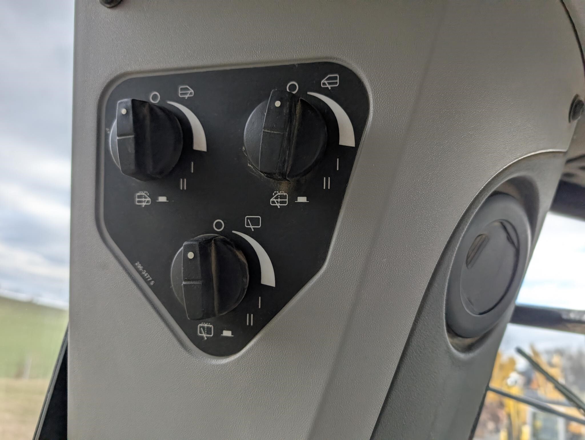 2015 Caterpillar D7E LGP Dozer