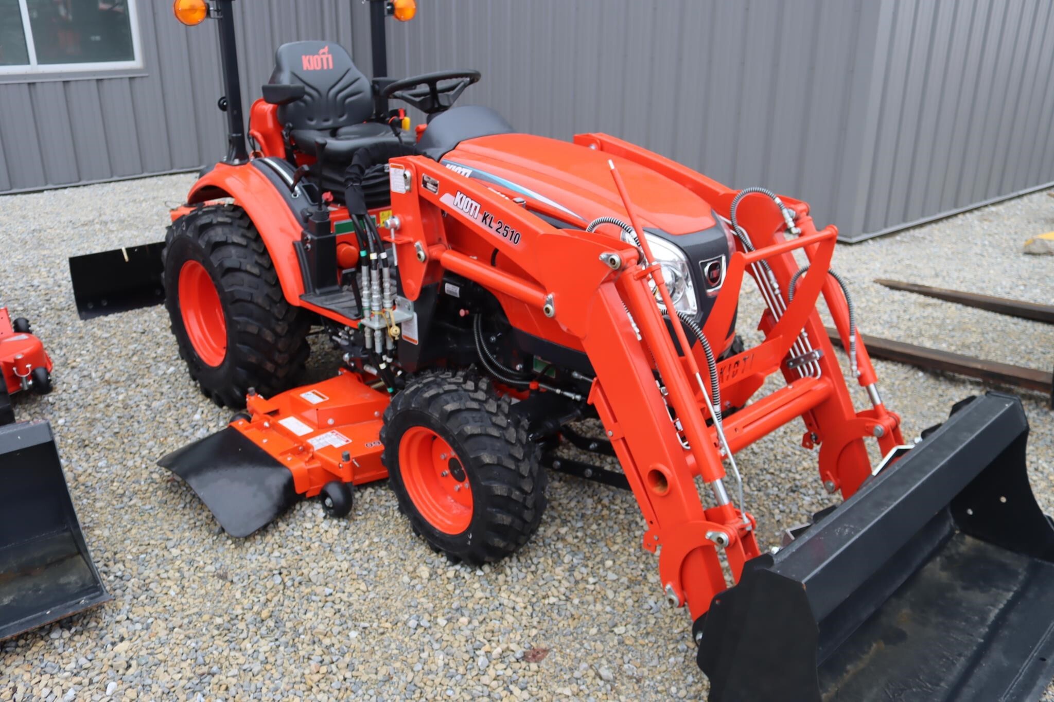  Kioti CX2510HCB Tractor