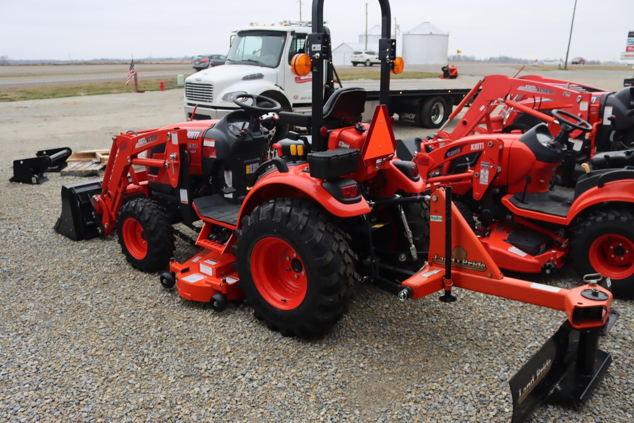  Kioti CX2510HCB Tractor