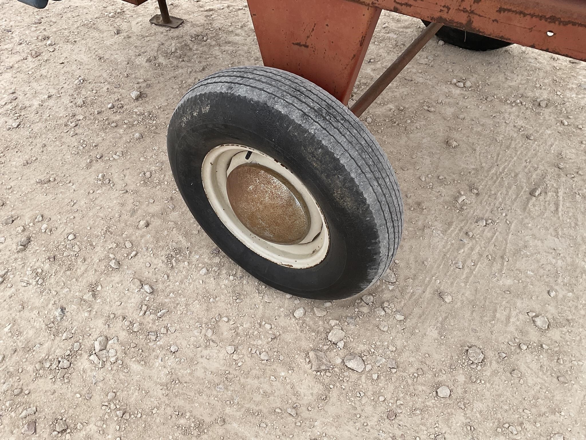  DMC Hi-Cap 548 Grain Cleaner