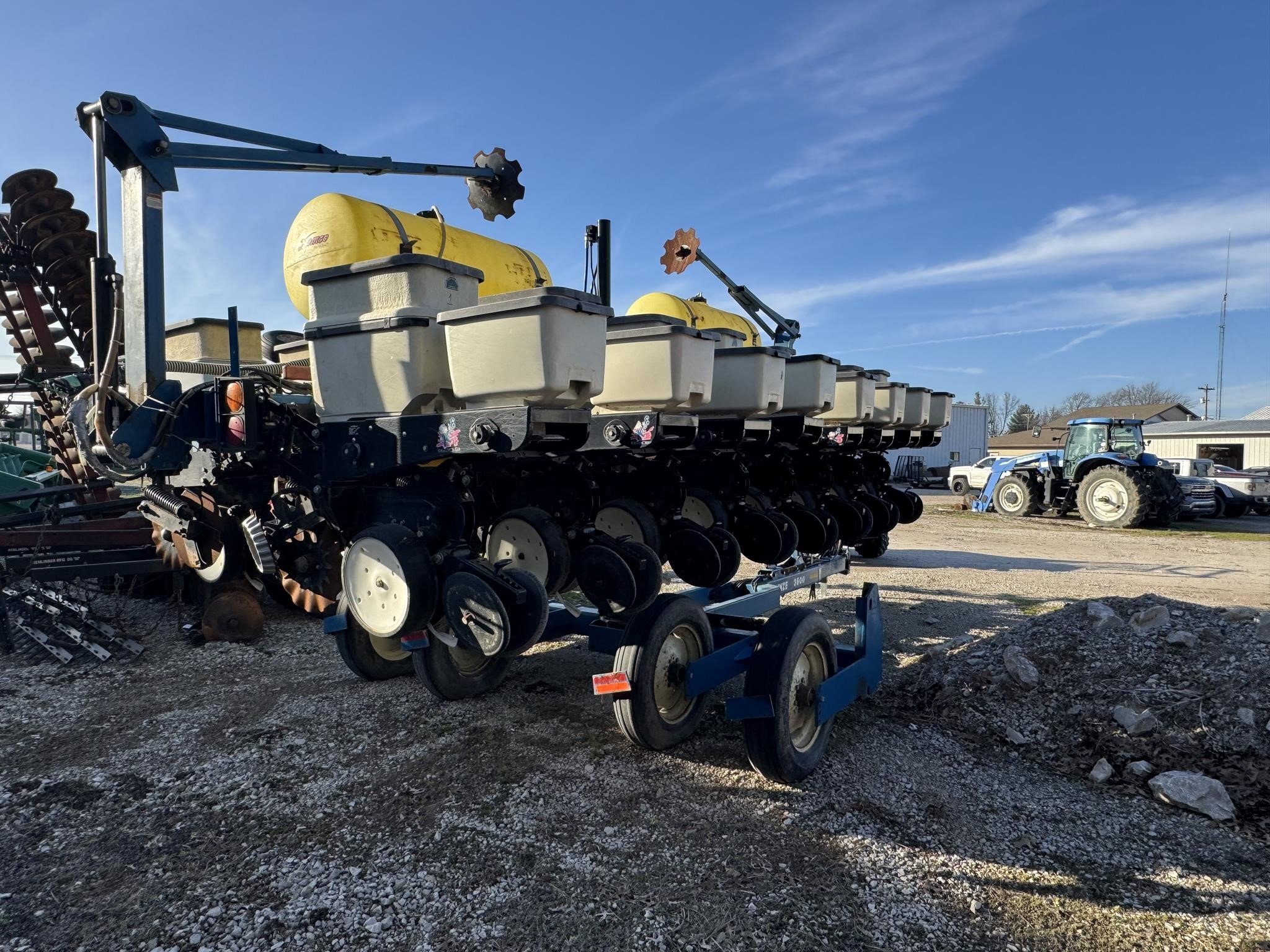 2001 Kinze 3500 Planter