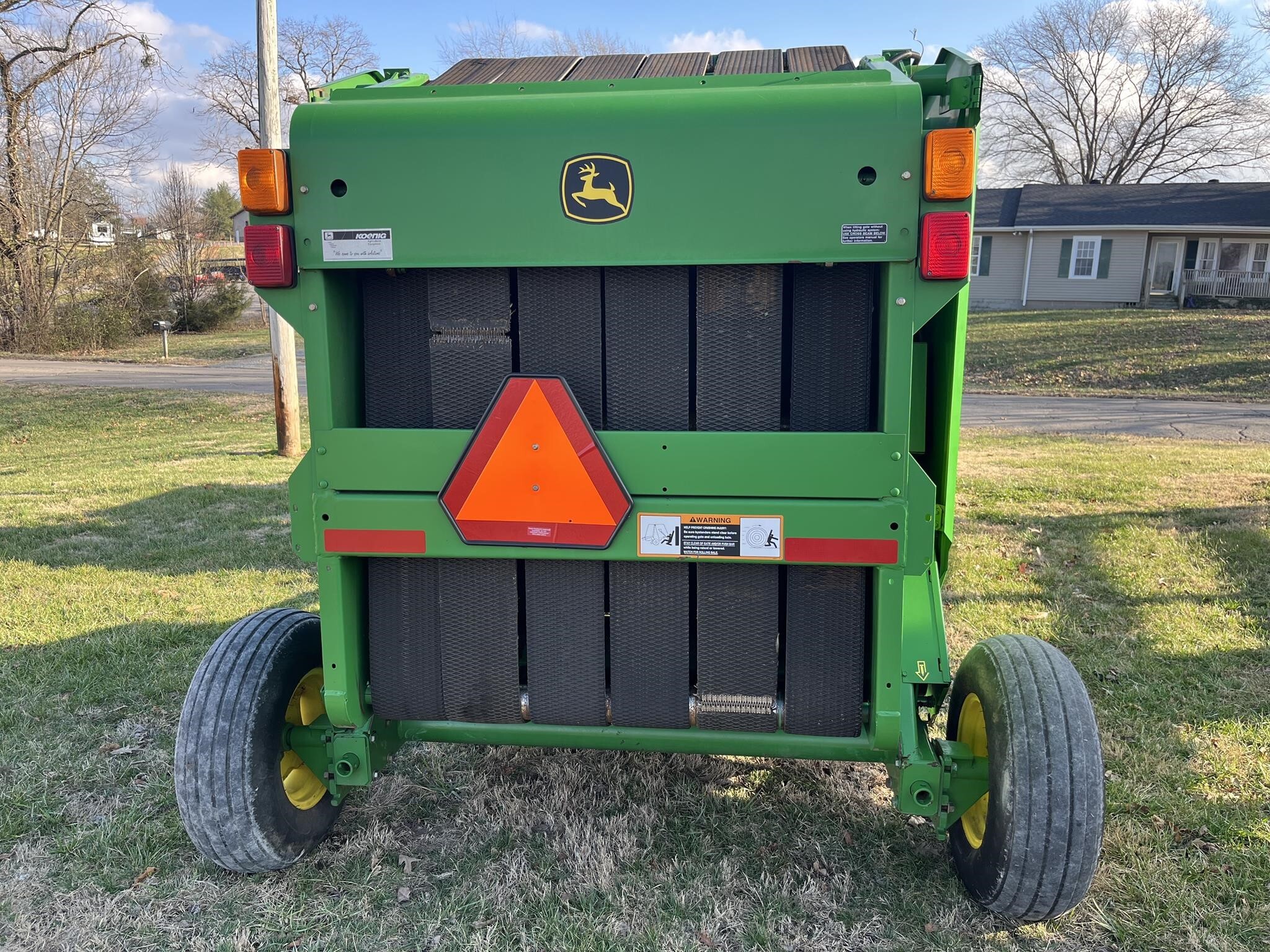 2003 John Deere 447 Round Baler