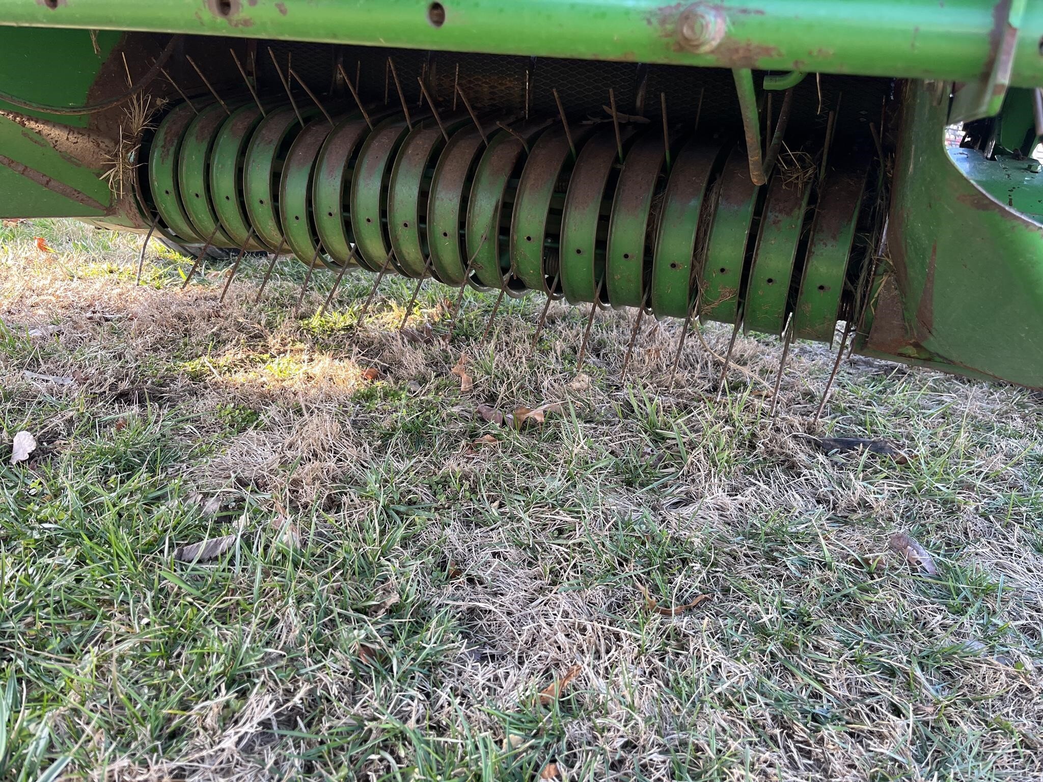 2003 John Deere 447 Round Baler