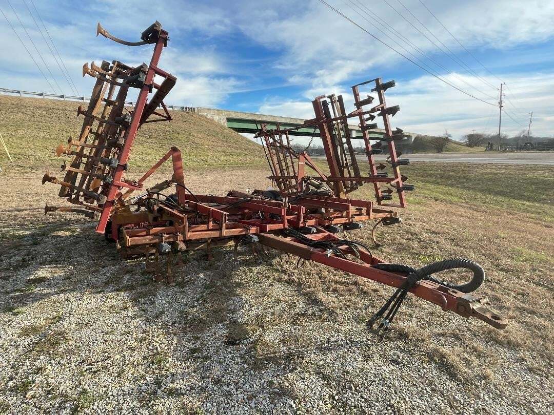  Case IH 568 Vertical Tillage