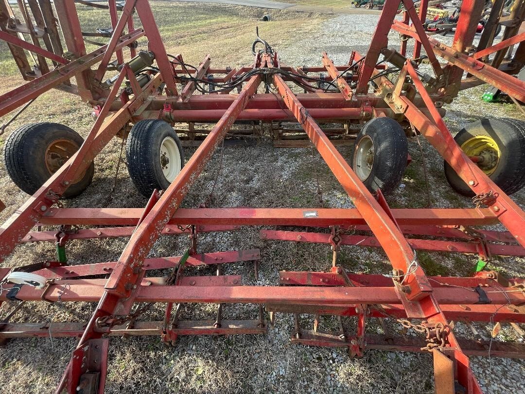  Case IH 568 Vertical Tillage