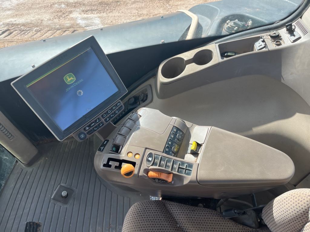 2018 John Deere 9570RT Tractor