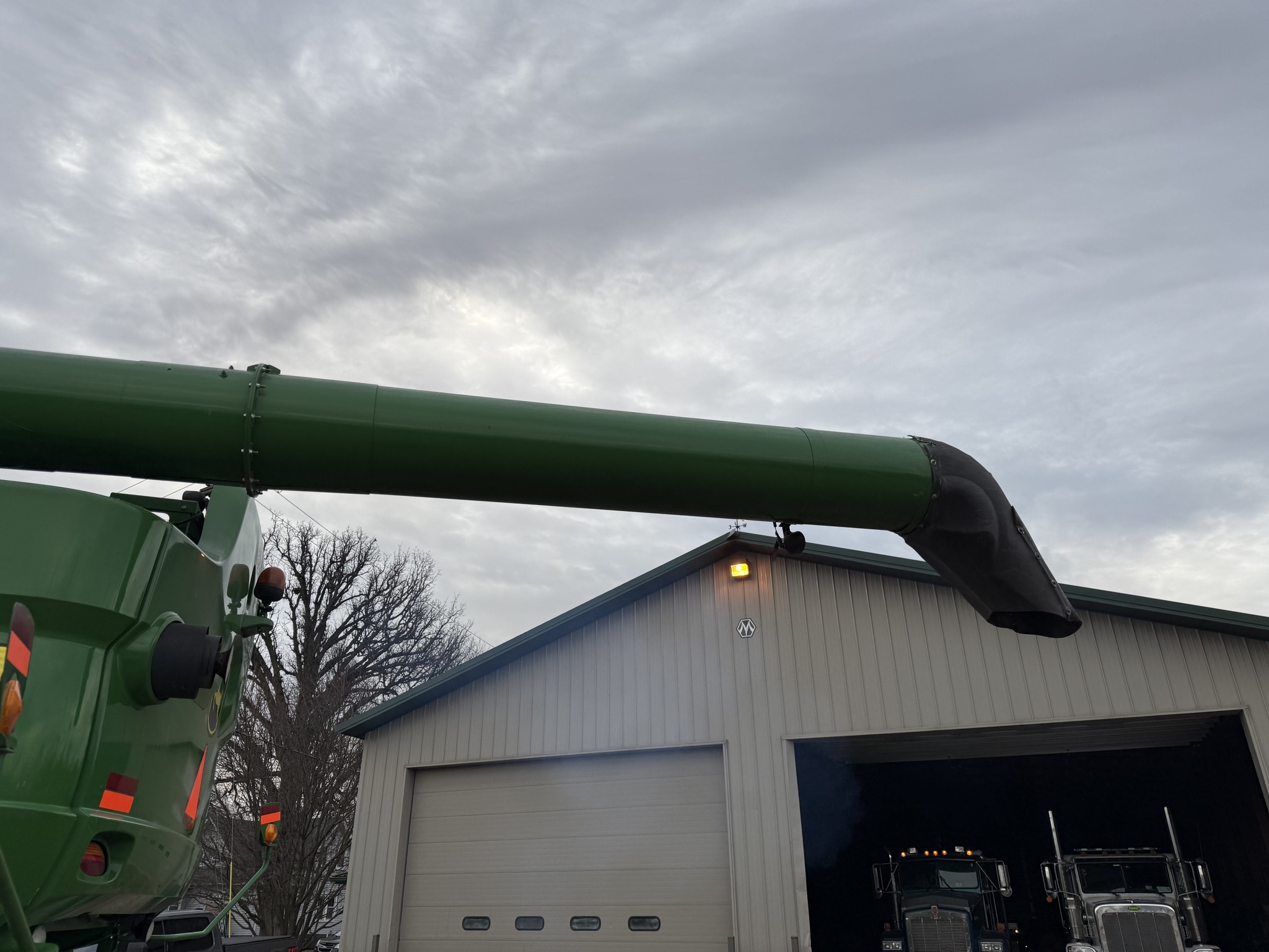2013 John Deere S680 Combine
