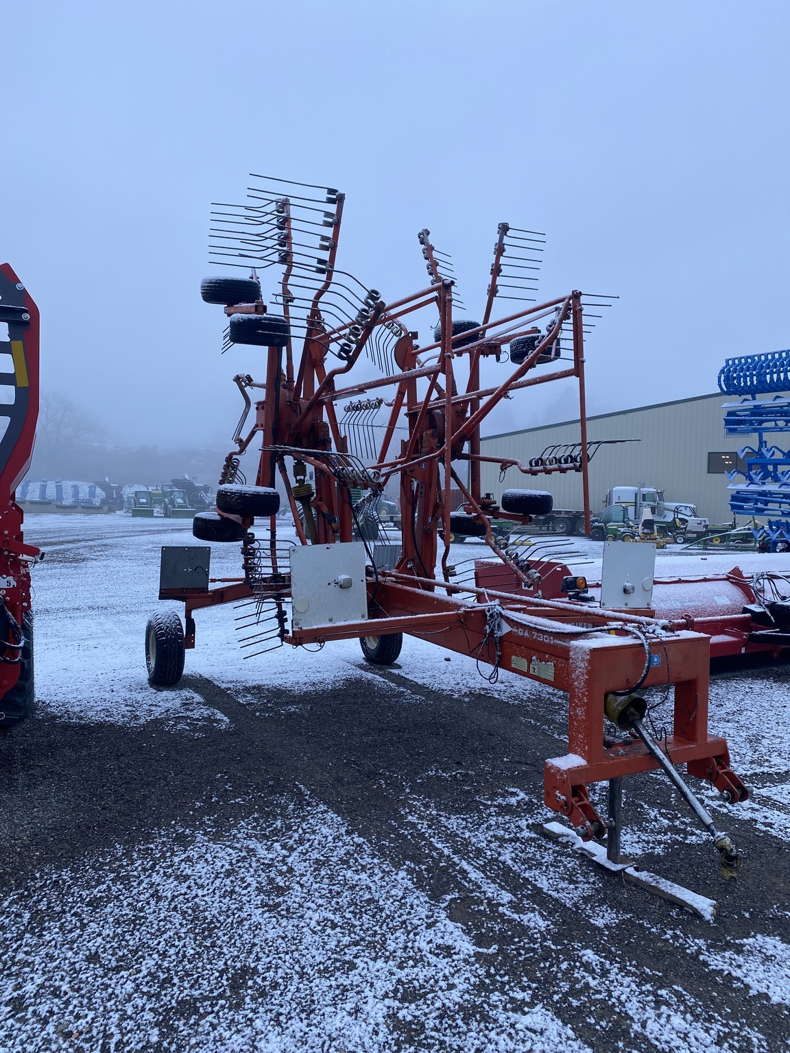 1994 Kuhn GA7301 Rake