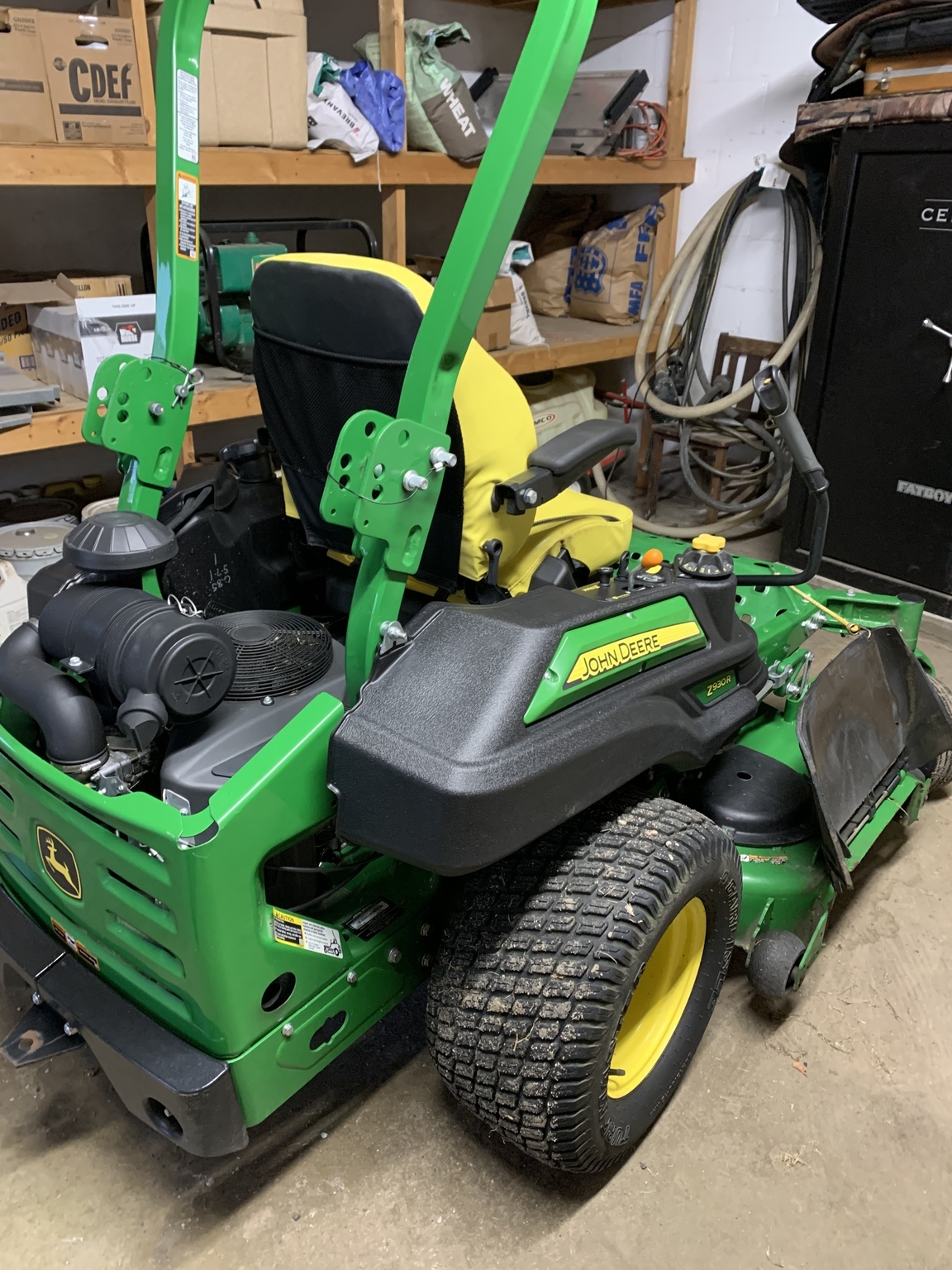 2019 John Deere Z930R Lawn Mower