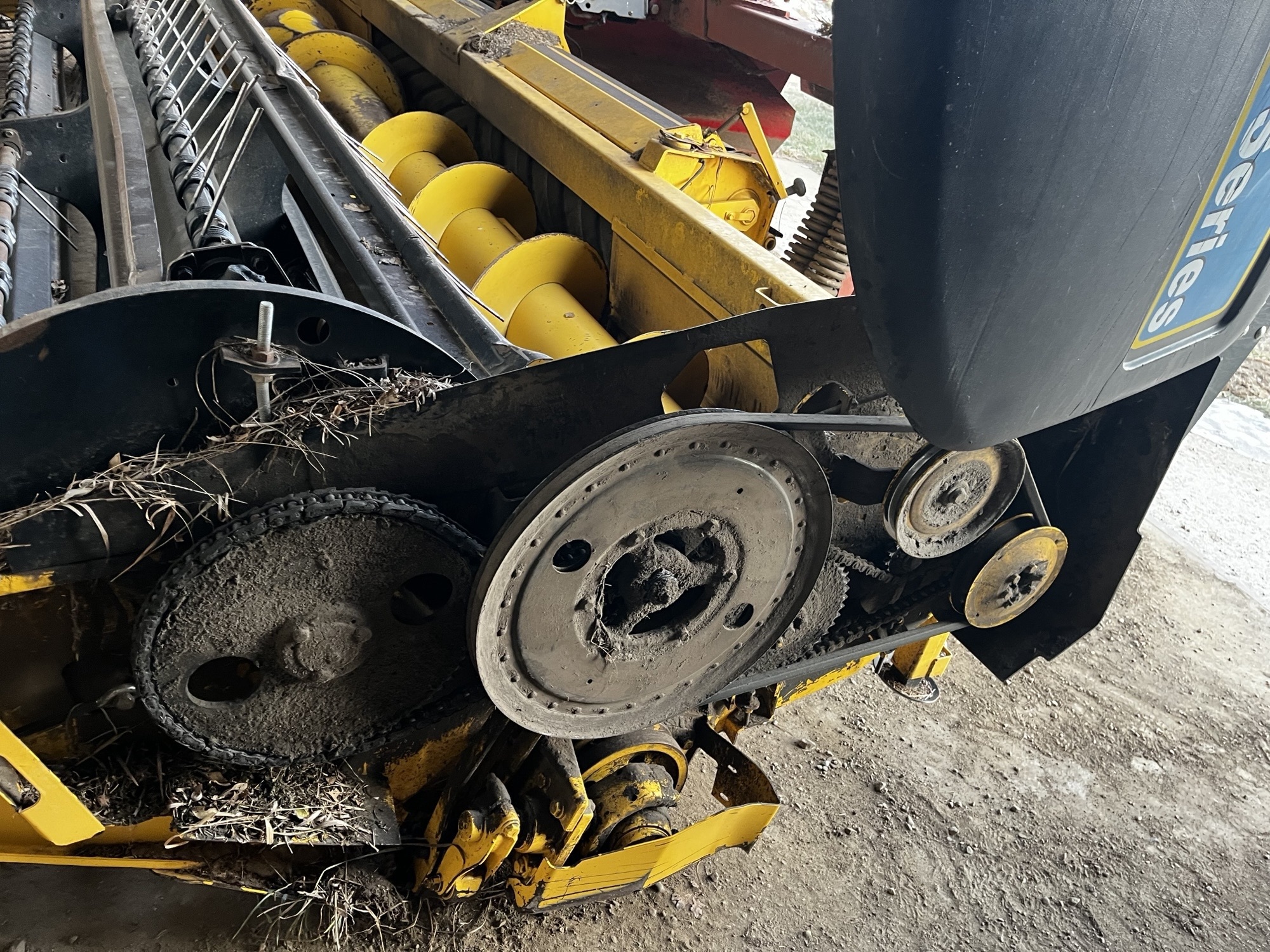 2009 New Holland H7150 Mower Conditioner