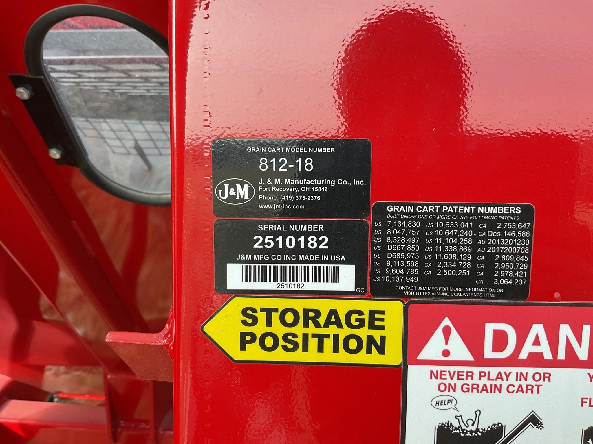 2025 J&M 812-18 Grain Cart