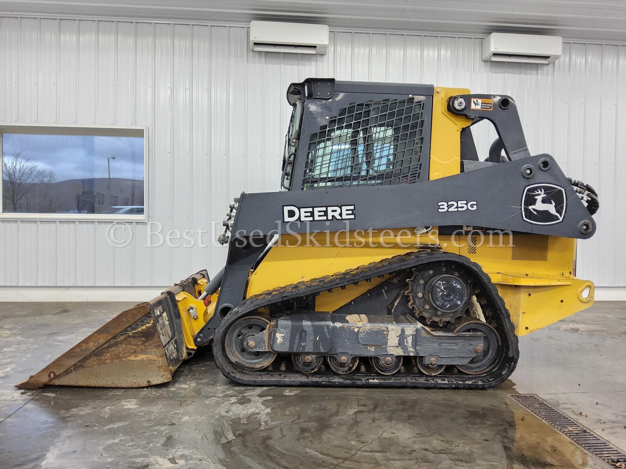 2023 Deere 325G Skid Steer