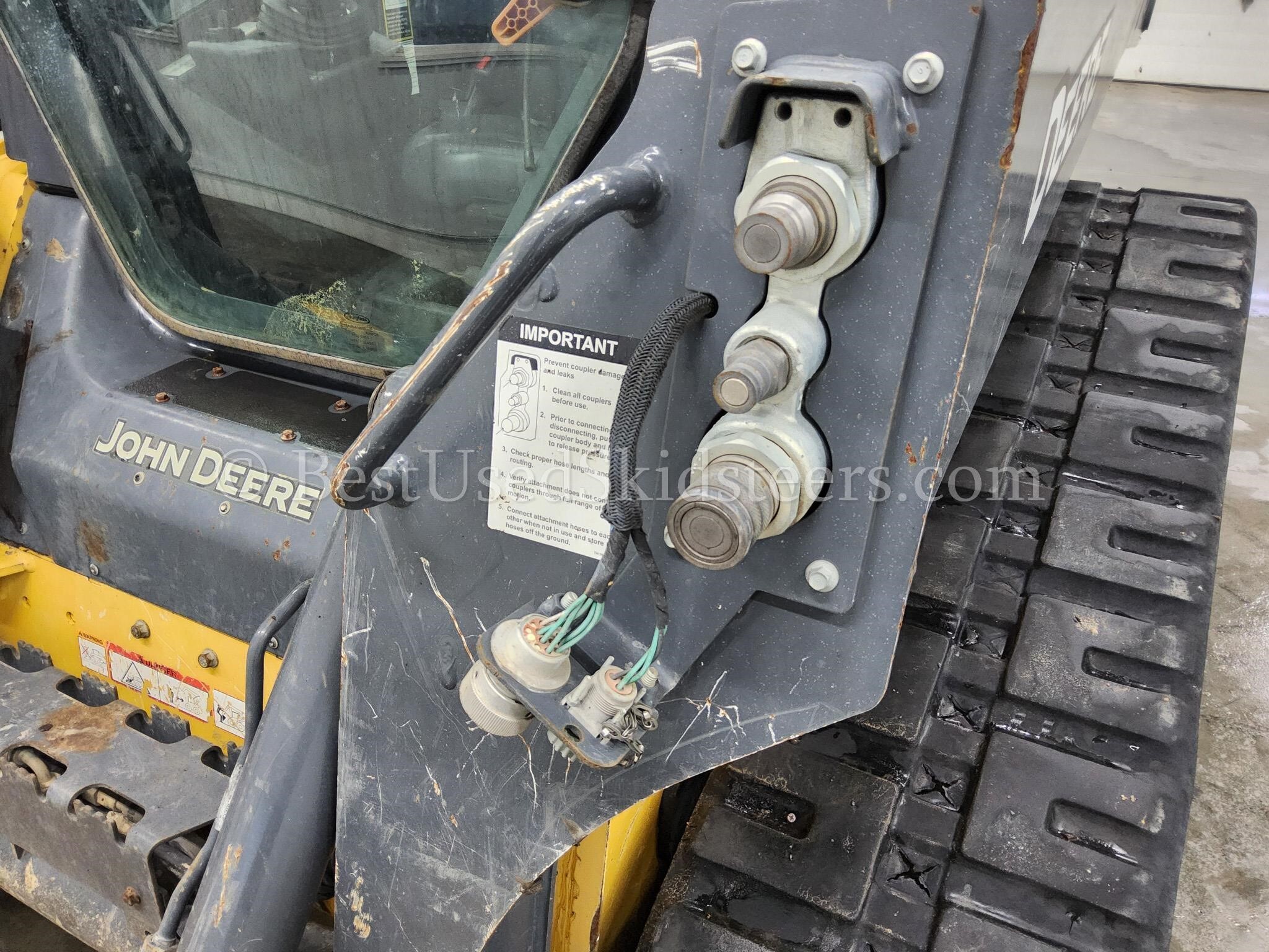 2023 Deere 325G Skid Steer