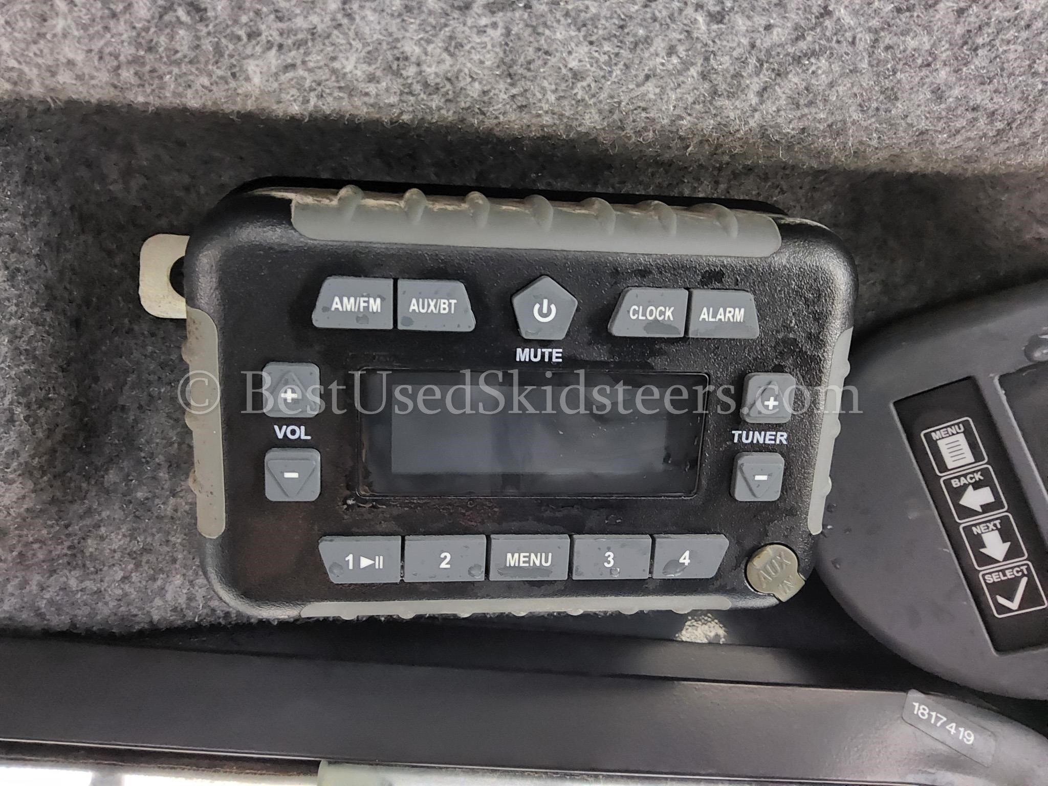 2023 Deere 325G Skid Steer