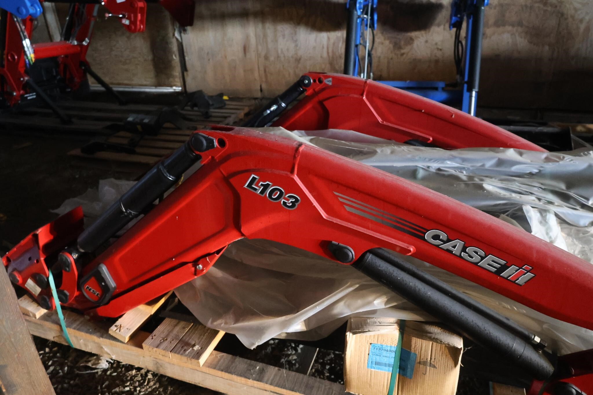 Case IH L103 Front End Loader - $10,761 | Machinery Pete