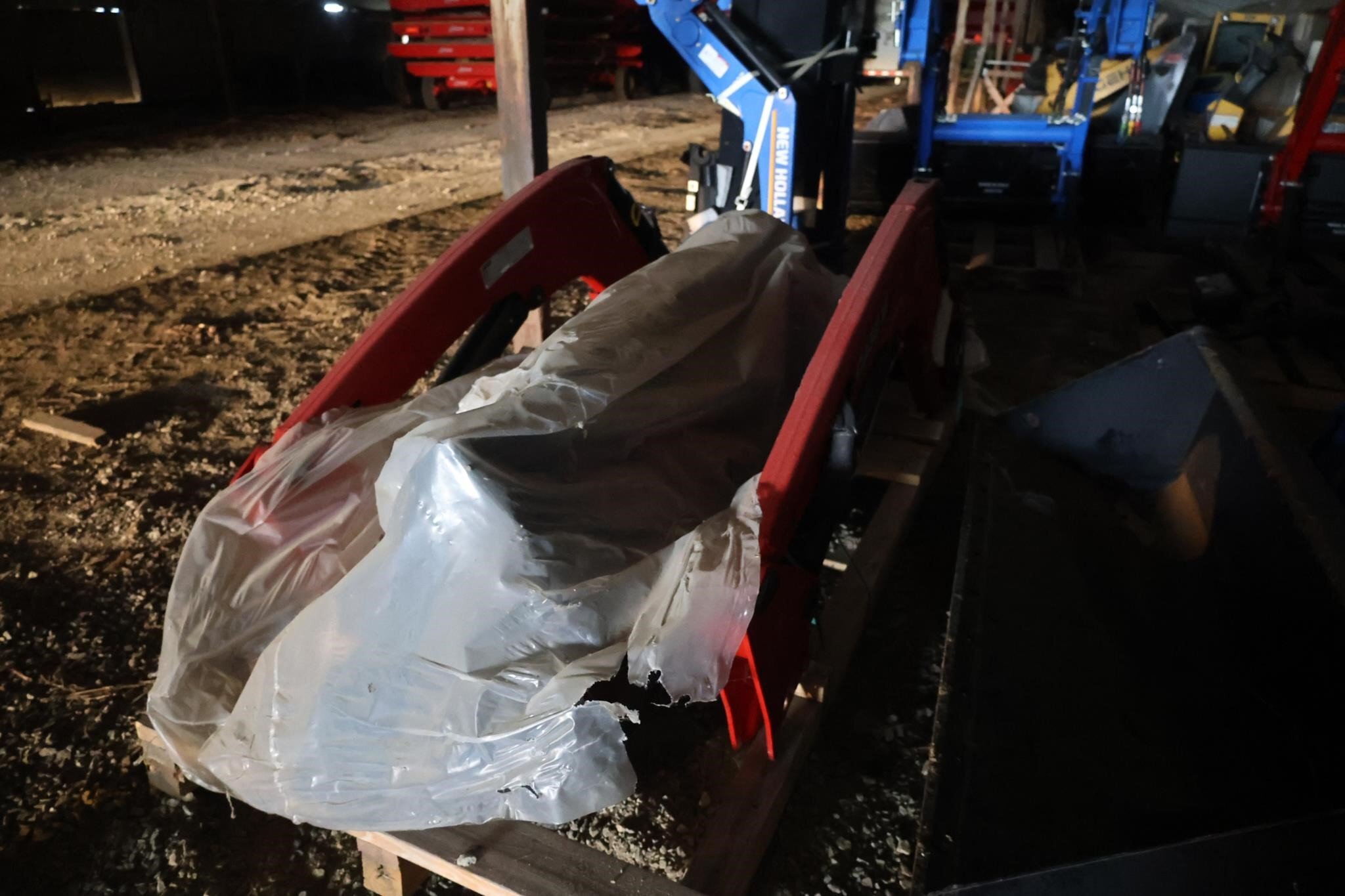 Case IH L103 Front End Loader - $10,761 | Machinery Pete
