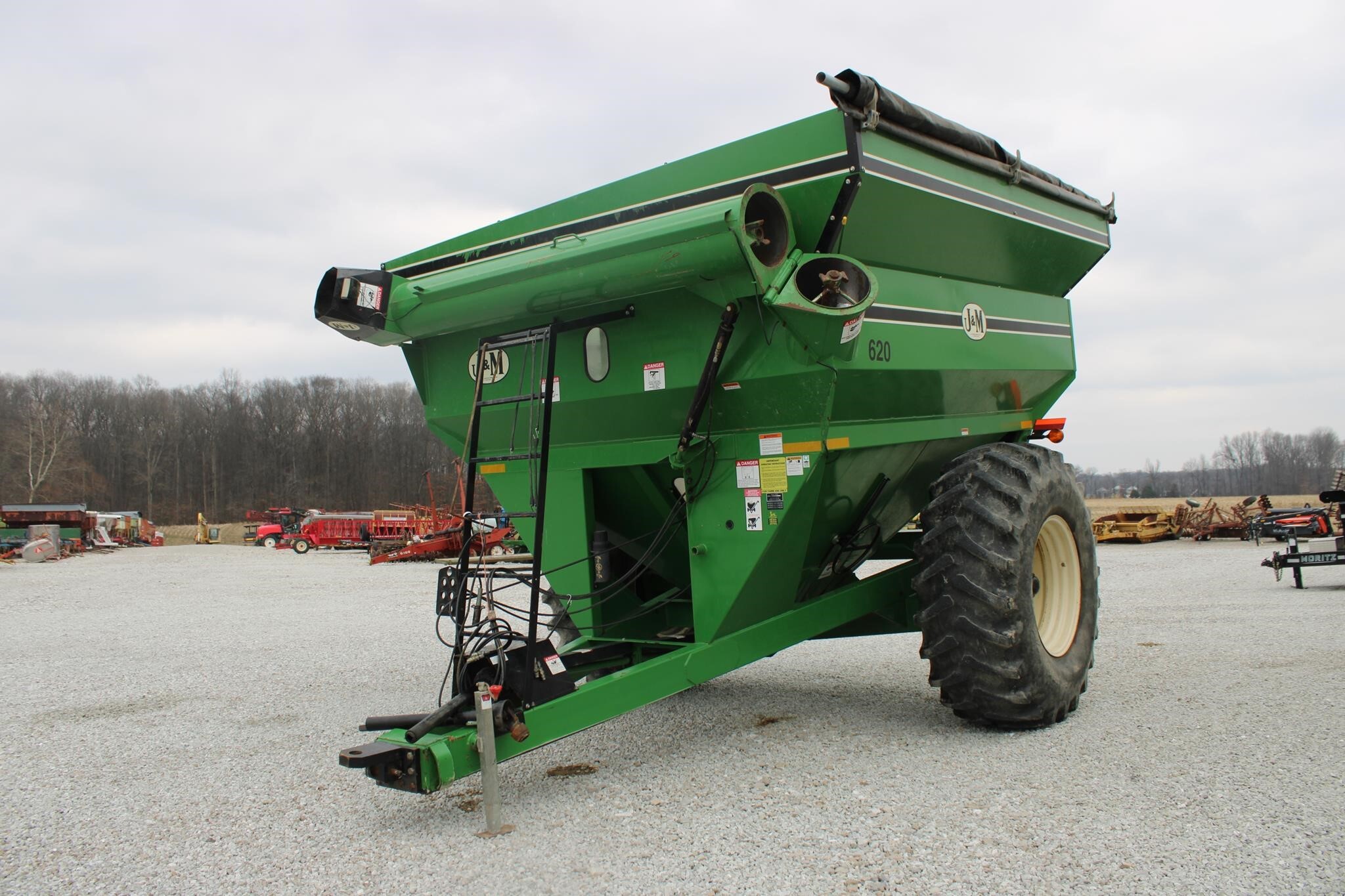  J&M 620-14 Grain Cart