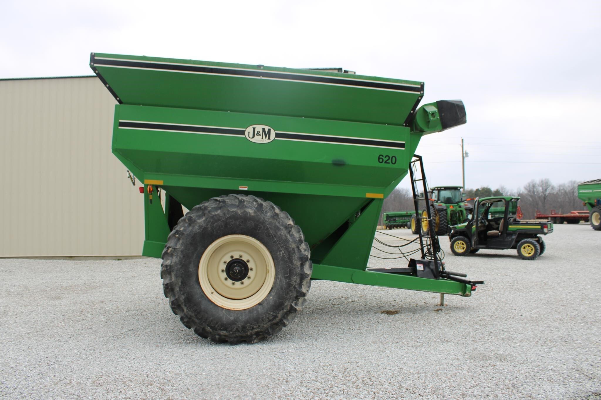  J&M 620-14 Grain Cart