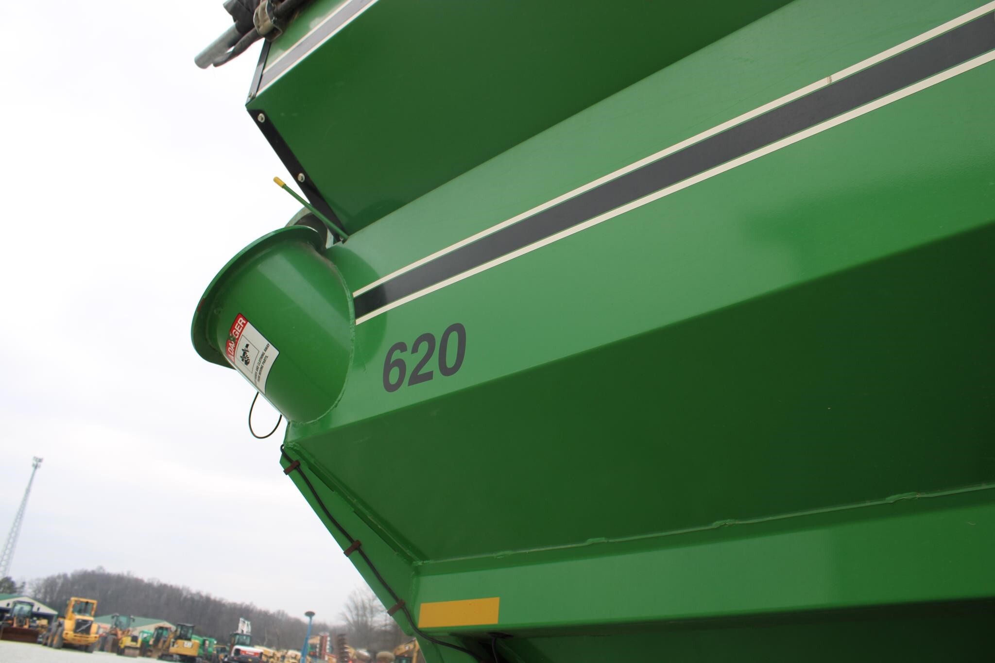  J&M 620-14 Grain Cart