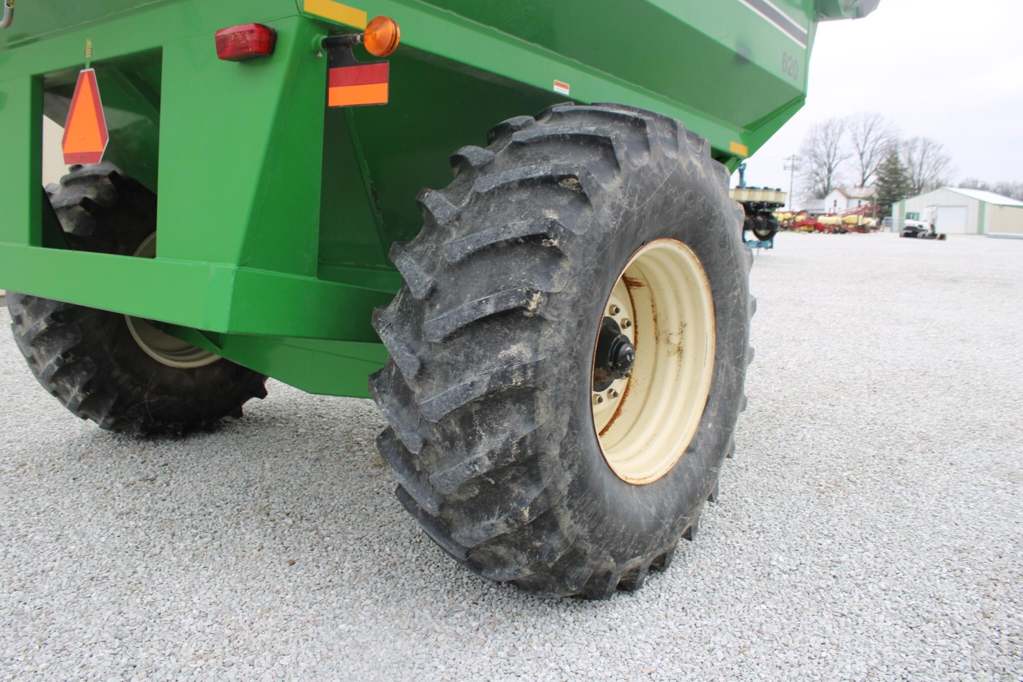  J&M 620-14 Grain Cart