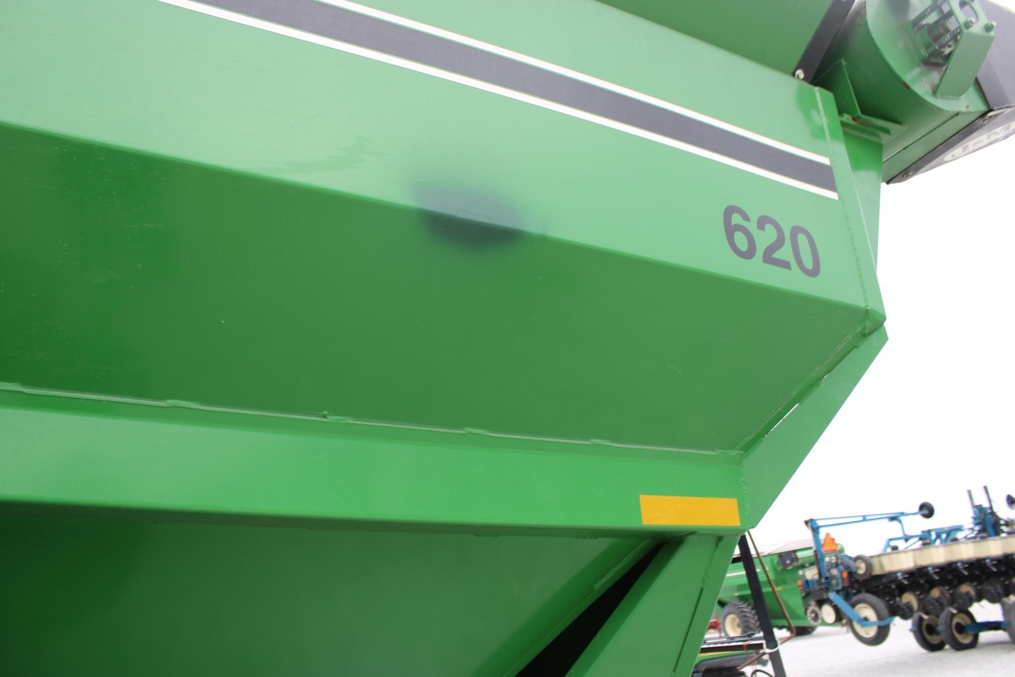  J&M 620-14 Grain Cart