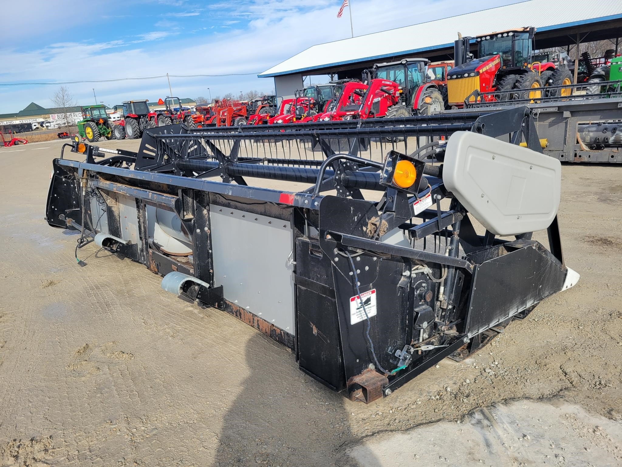1998 Gleaner 818 Platform