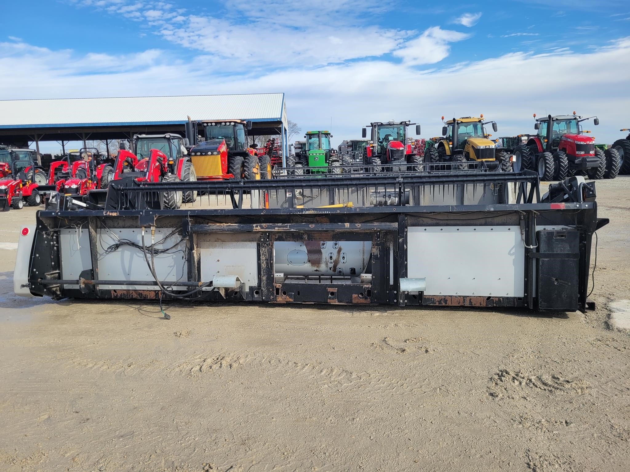 1998 Gleaner 818 Platform