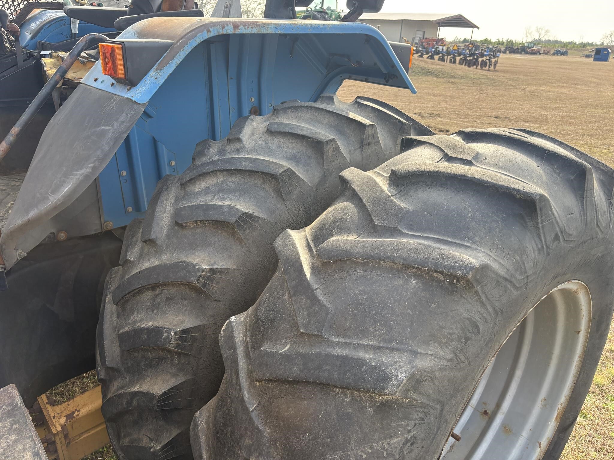 2006 New Holland TS110 Tractor