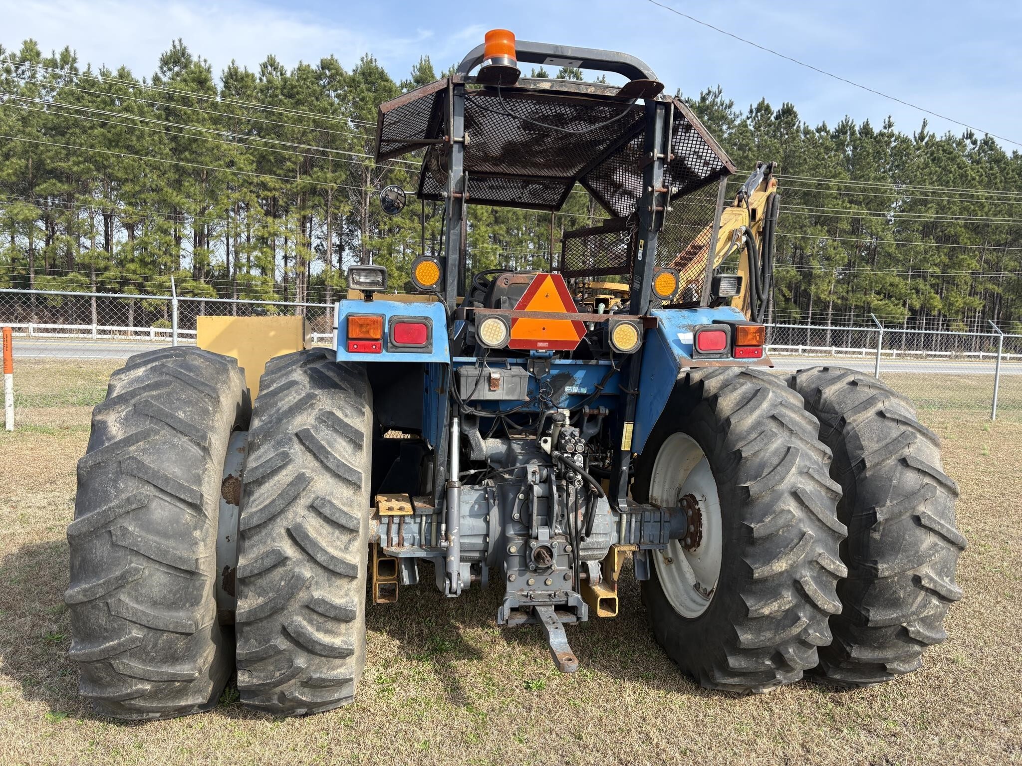 2006 New Holland TS110 Tractor