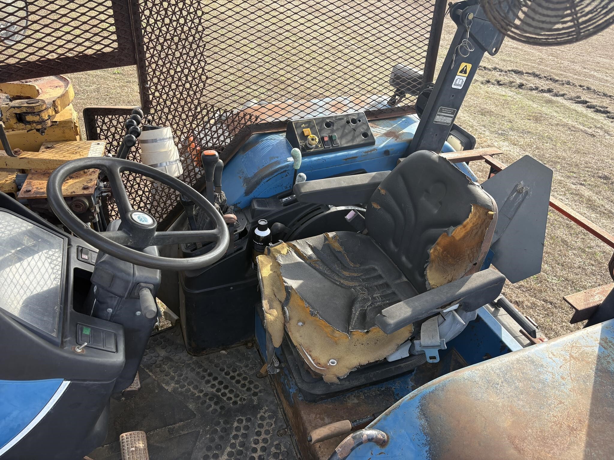2006 New Holland TS110 Tractor
