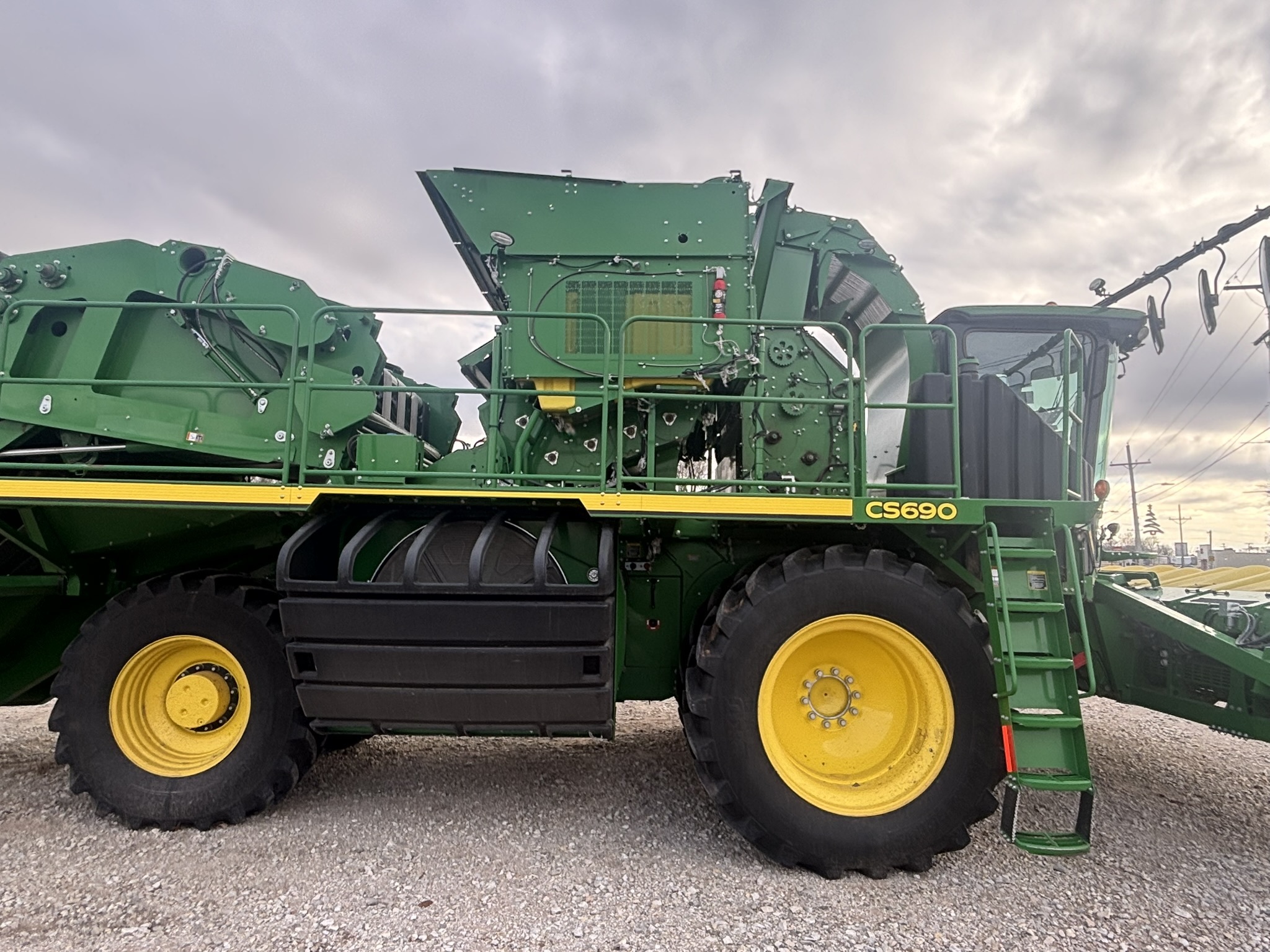 2020 John Deere CS690 Cotton Equipment