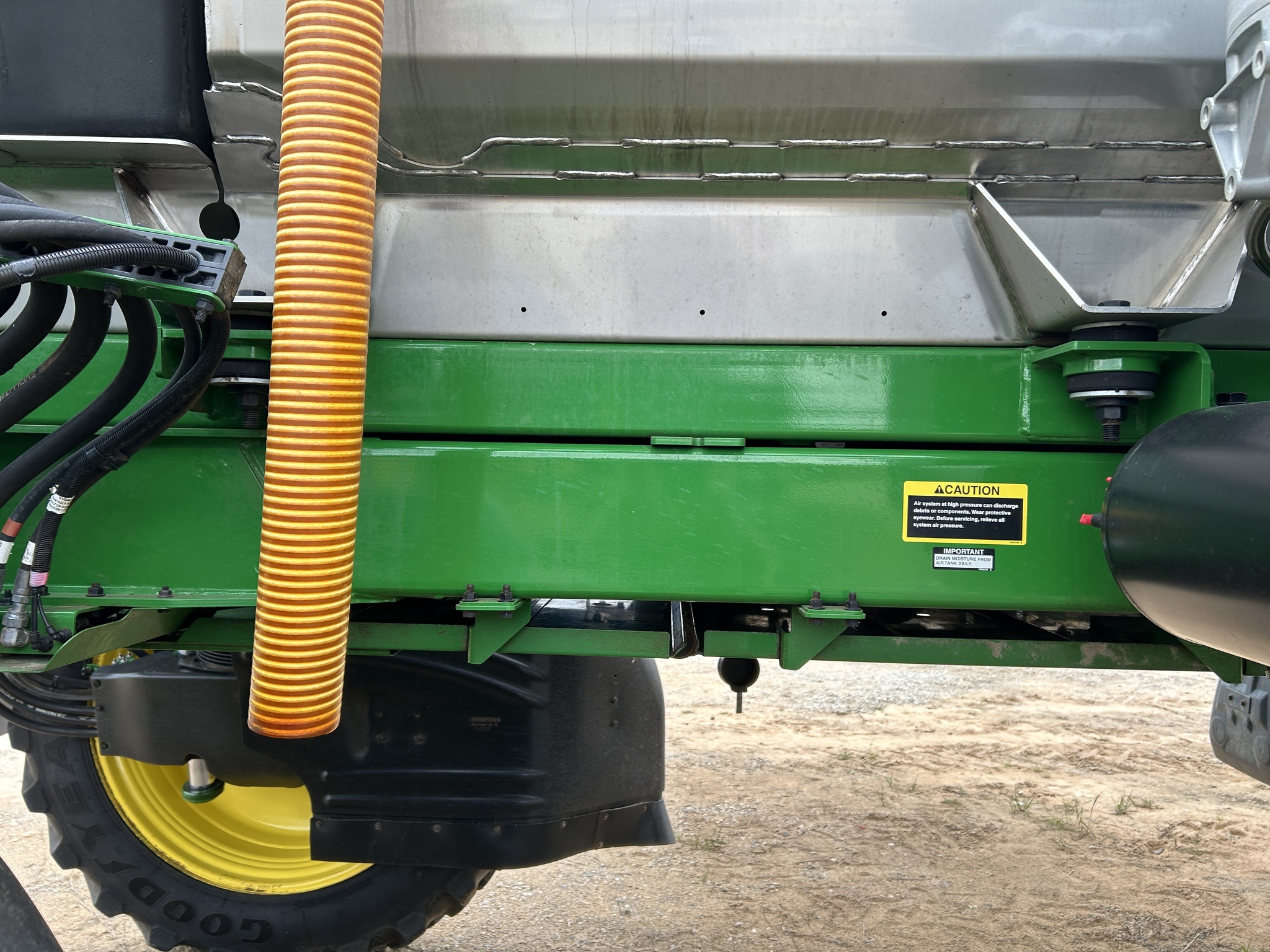 2025 John Deere 408R Self-Propelled Sprayer