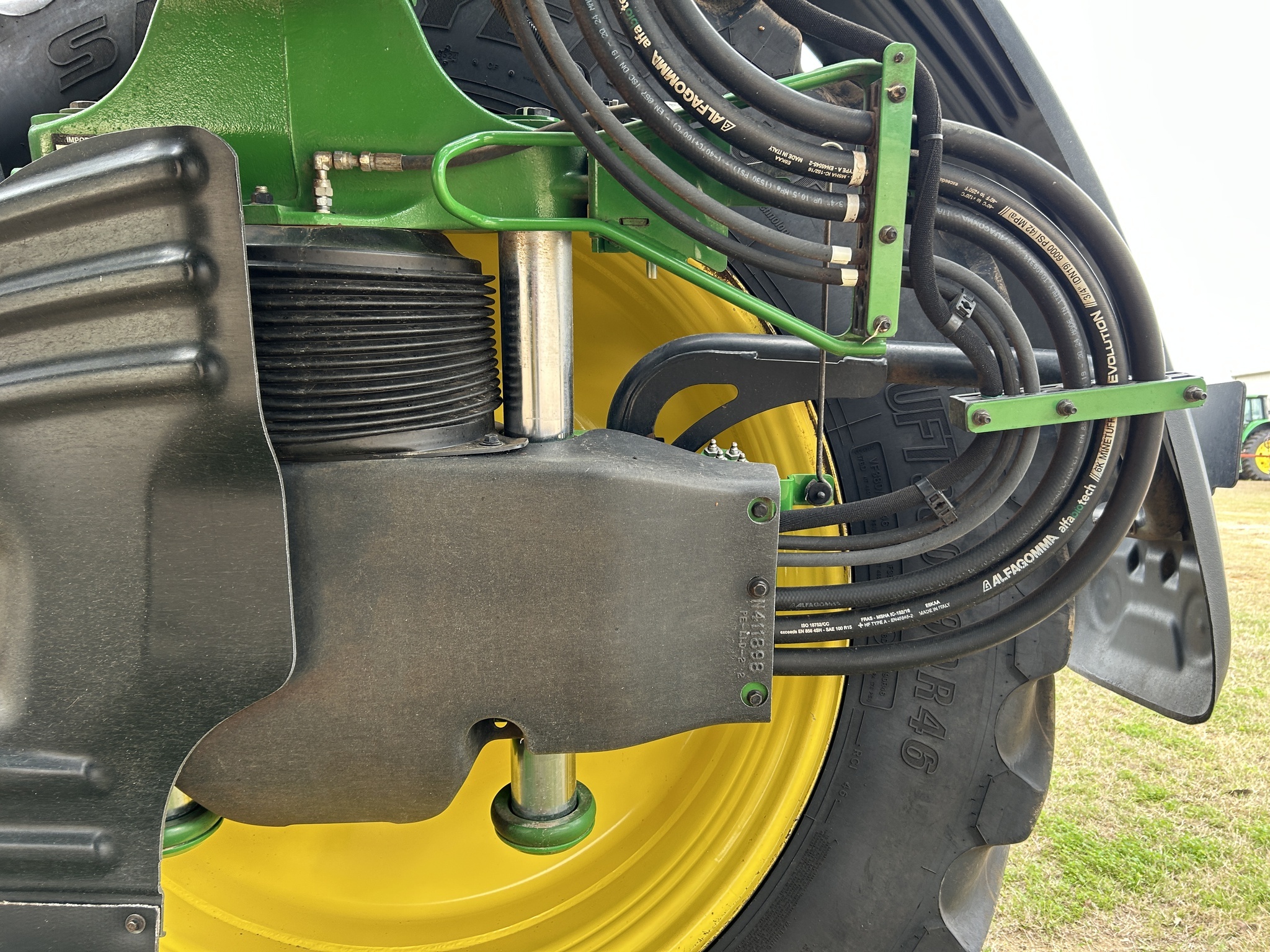 2025 John Deere 408R Self-Propelled Sprayer