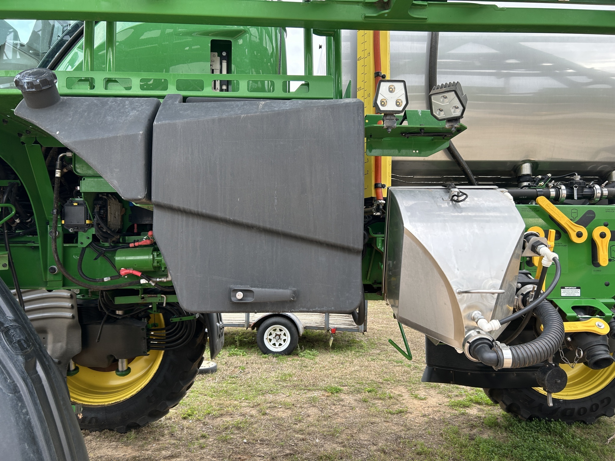 2025 John Deere 408R Self-Propelled Sprayer