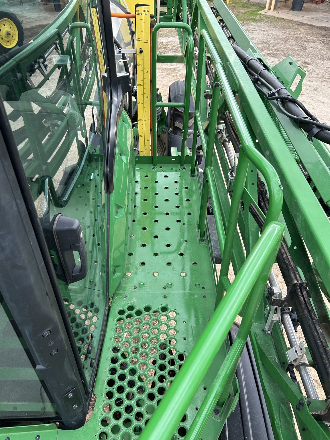 2025 John Deere 408R Self-Propelled Sprayer