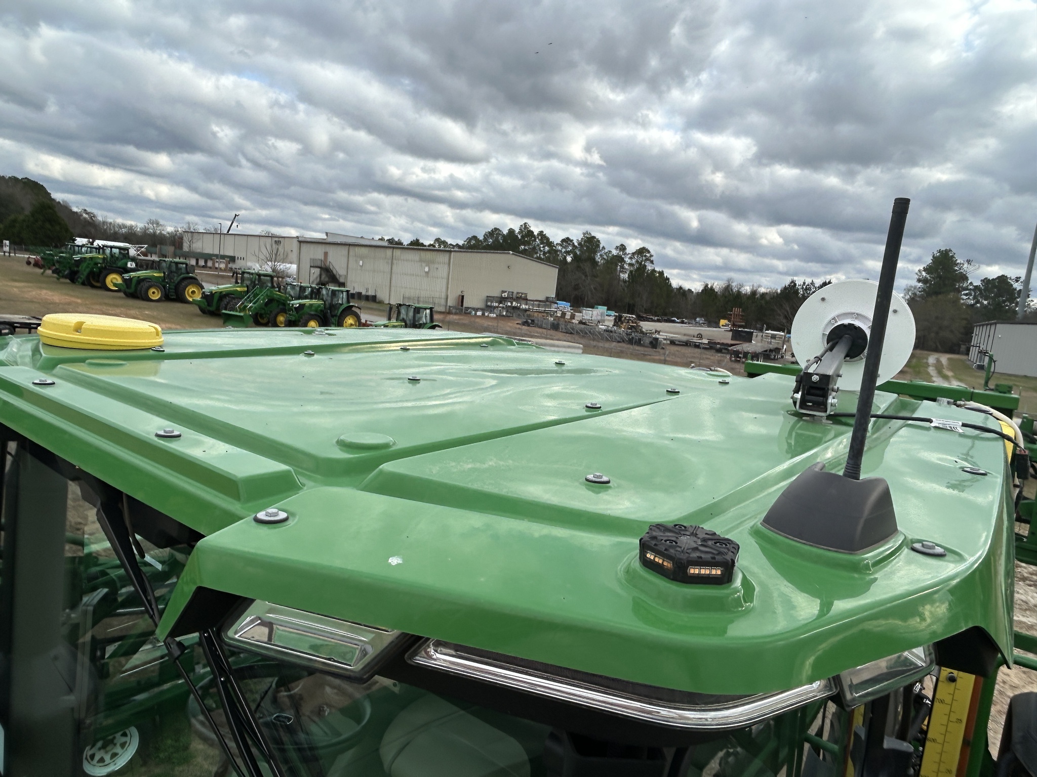 2025 John Deere 408R Self-Propelled Sprayer