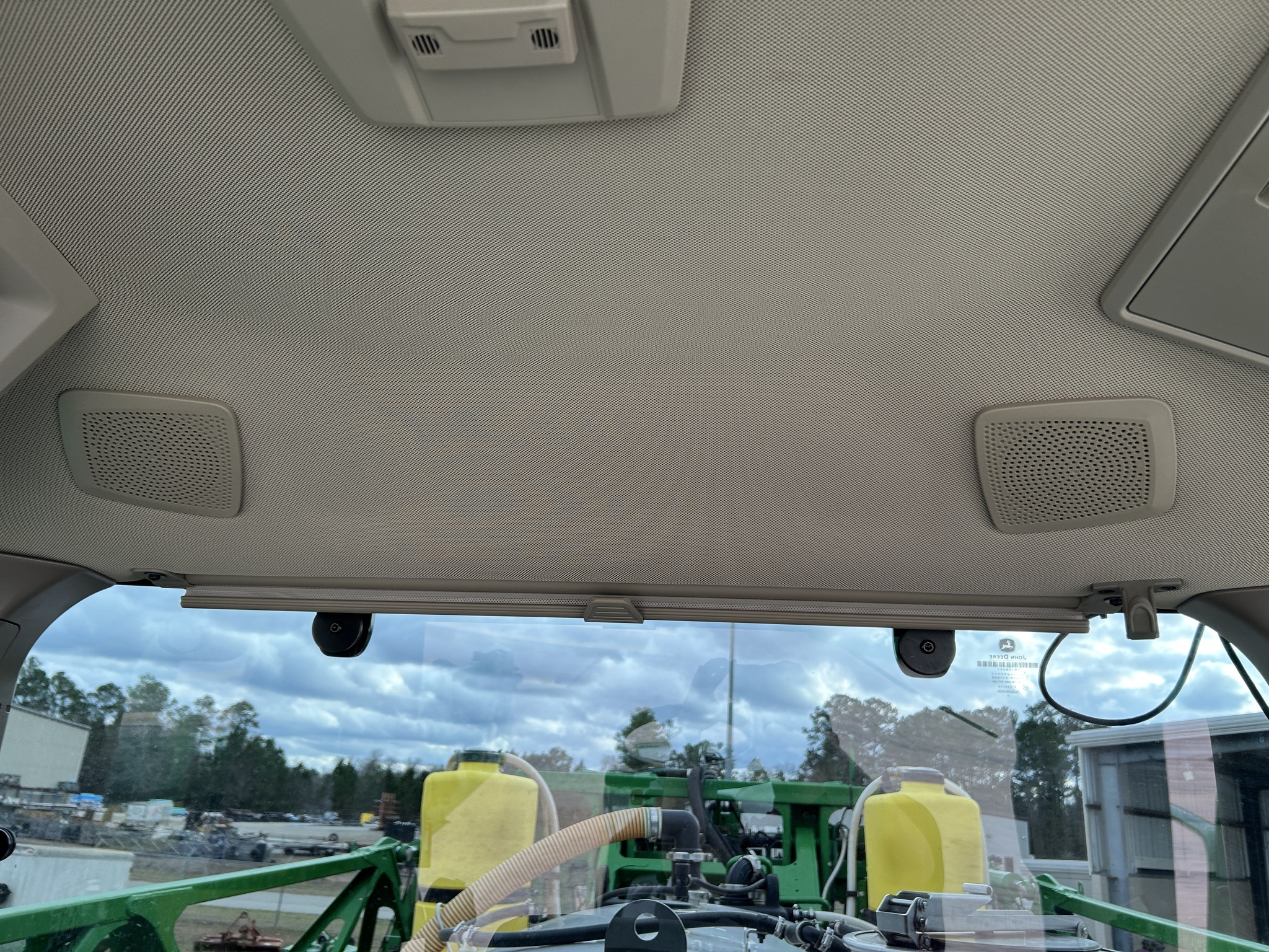 2025 John Deere 408R Self-Propelled Sprayer