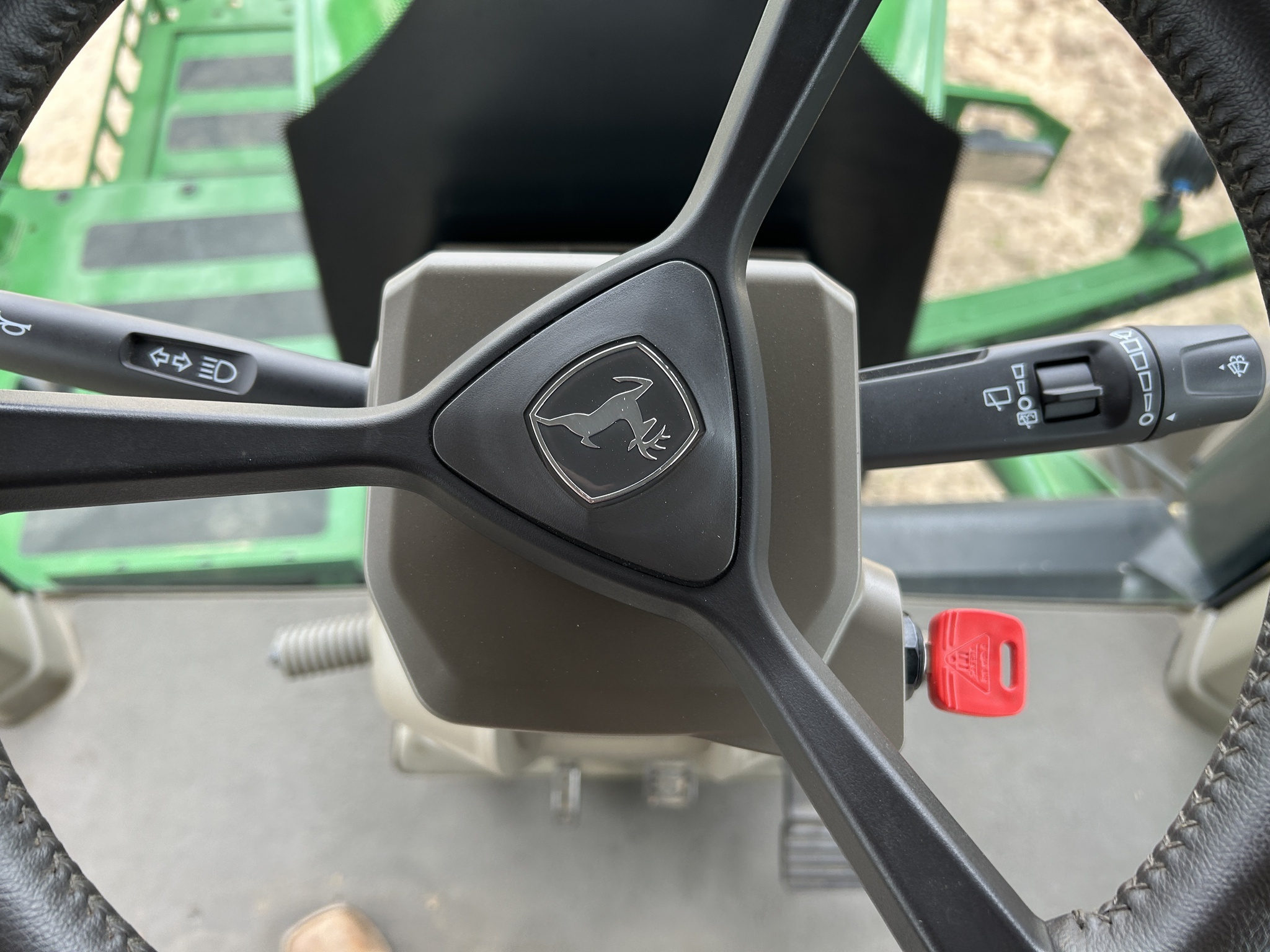 2025 John Deere 408R Self-Propelled Sprayer